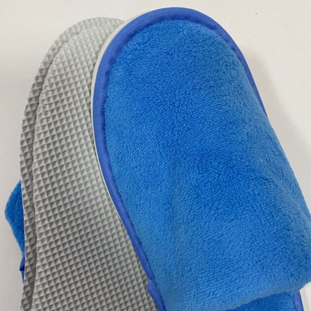 1-A&T-4-Pairs-Luxury-Blue-Hotel-B&B-Home-Guest-Slippers-Close-Toe-Unisex-Coral-Fleece
