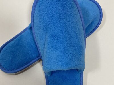 A&T-4-Pairs-Luxury-Blue-Hotel-B&B-Home-Guest-Slippers-Close-Toe-Unisex-Coral-Fleece